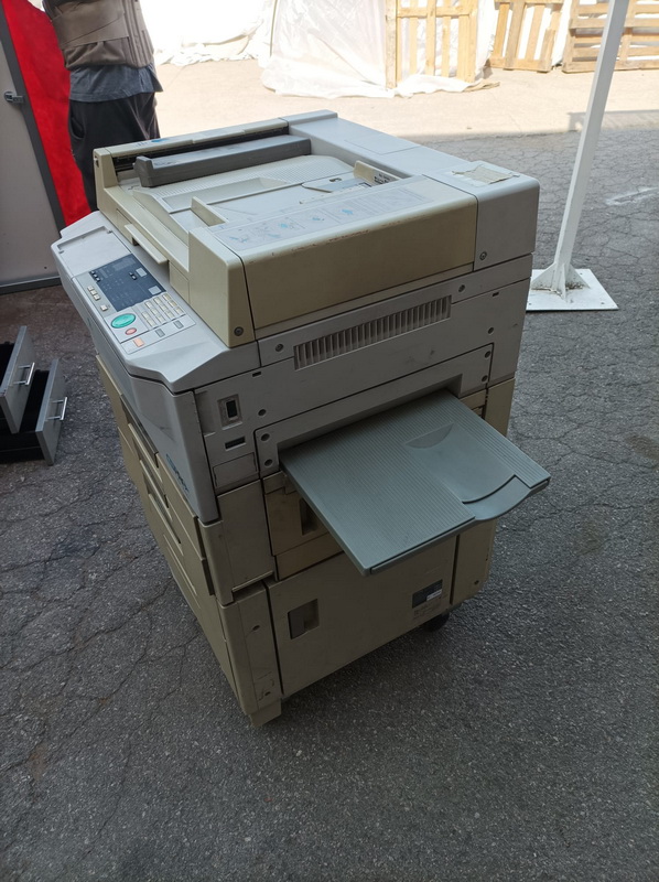 fotocopiadora minolta 4 bandejas-plastico -metal cspro ep1080 107x74x67 1u